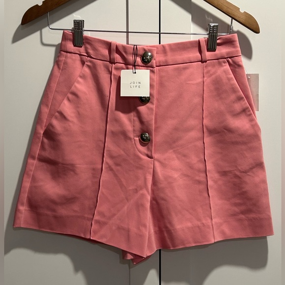 Zara High Waisted 3 button shorts, pink, size Small - Picture 1 of 7